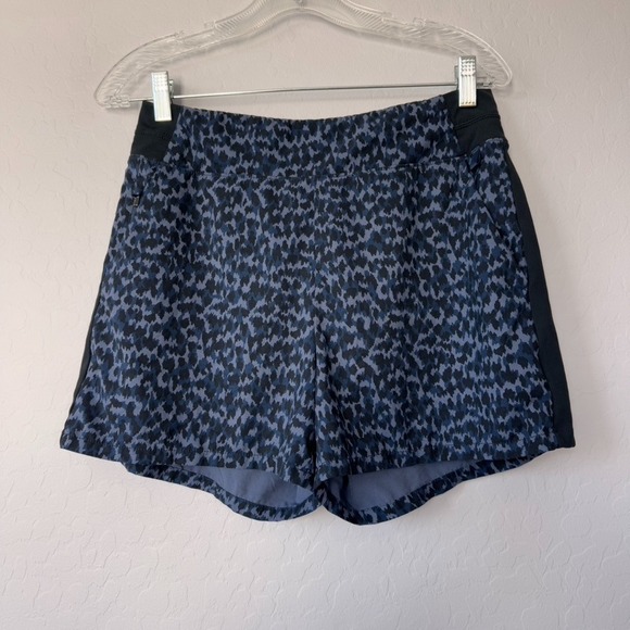 Athleta Brooklyn Printed Shorts Athletic Running Training Blue Black‎ Size 8 - Picture 1 of 5